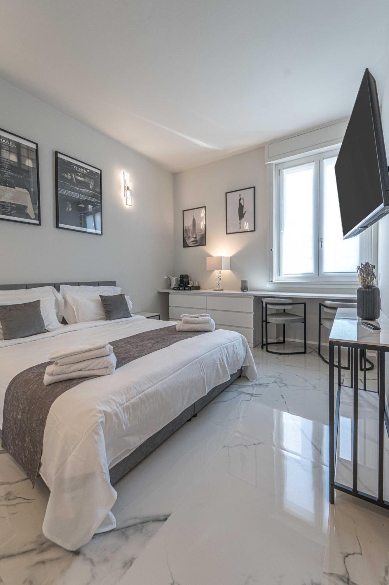 Moscova Luxury New Suite Mediolan Zewnętrze zdjęcie